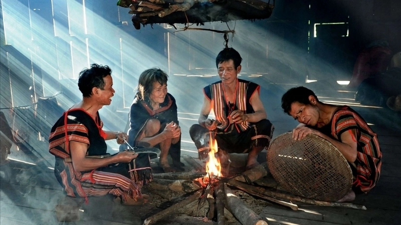Khái quát tác giả và tác phẩm Sử thi H'Mơng (Hơmon) của người Ba Na