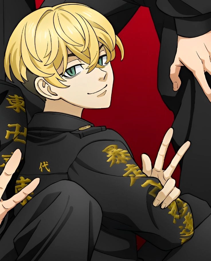 Chifuyu cute khoảnh khắc đời thường dễ thương khiến fan thích thú