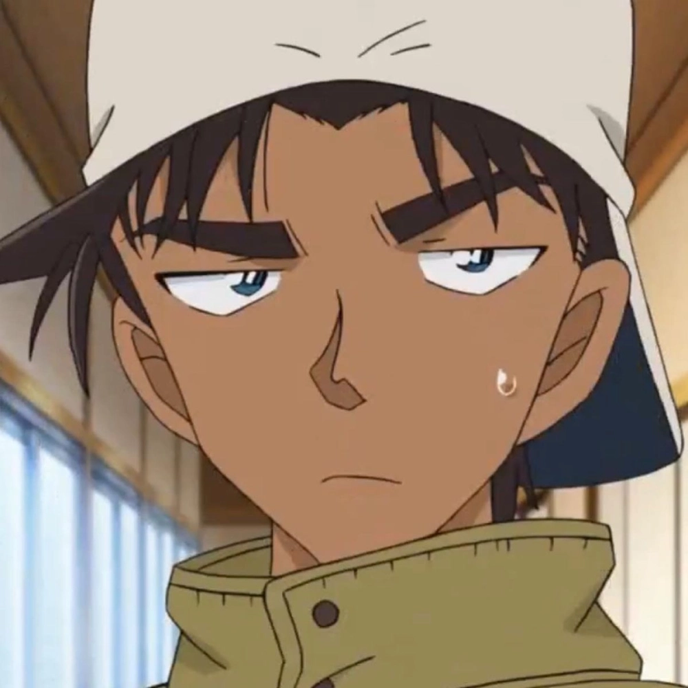 Hattori Heiji đẹp với vẻ ngoài khỏe khoắn và tự tin