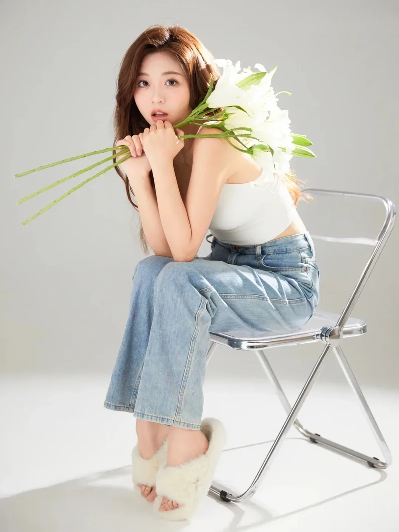 Siêu dễ thương với ảnh con gái 2010 rạng rỡ