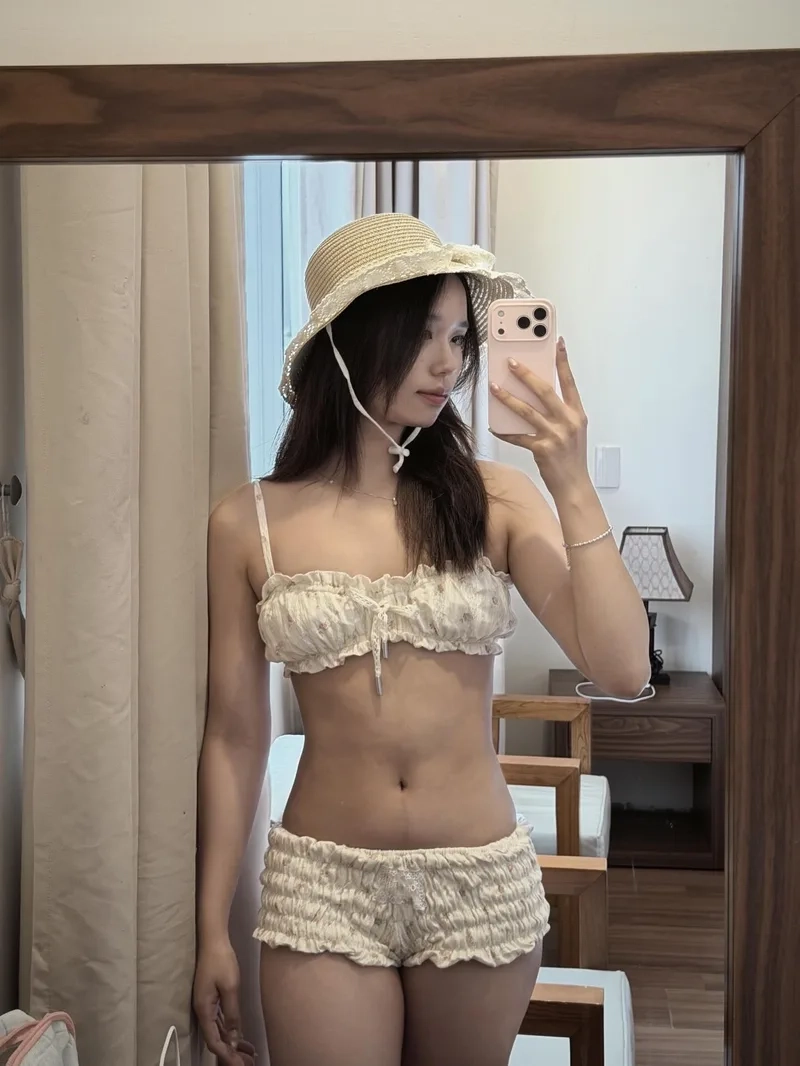 Cập nhật bộ sưu tập ảnh cô gái măc bikini hot nhất