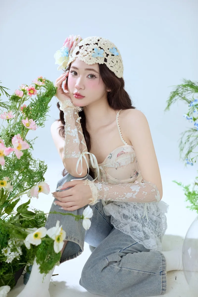 Nổi bật trên mạng xã hội cùng avatar gái cute đáng yêu