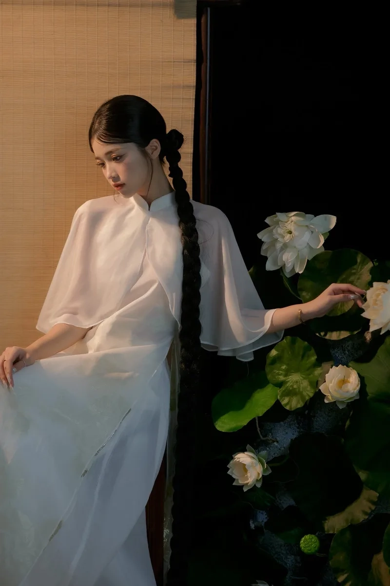 Thần thái chuẩn nàng thơ trong avatar cô gái đầy cuốn hút