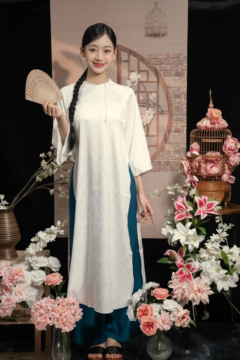 Cuốn hút mọi ánh nhìn cùng Gái xinh mặc áo dài khoe