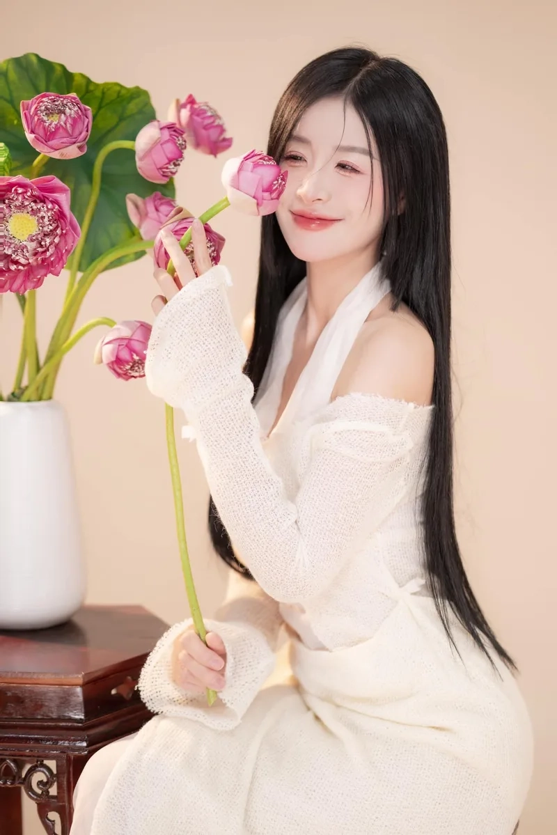 Đơn giản mà cuốn hút như Cô gái tóc dài xinh giữa phố