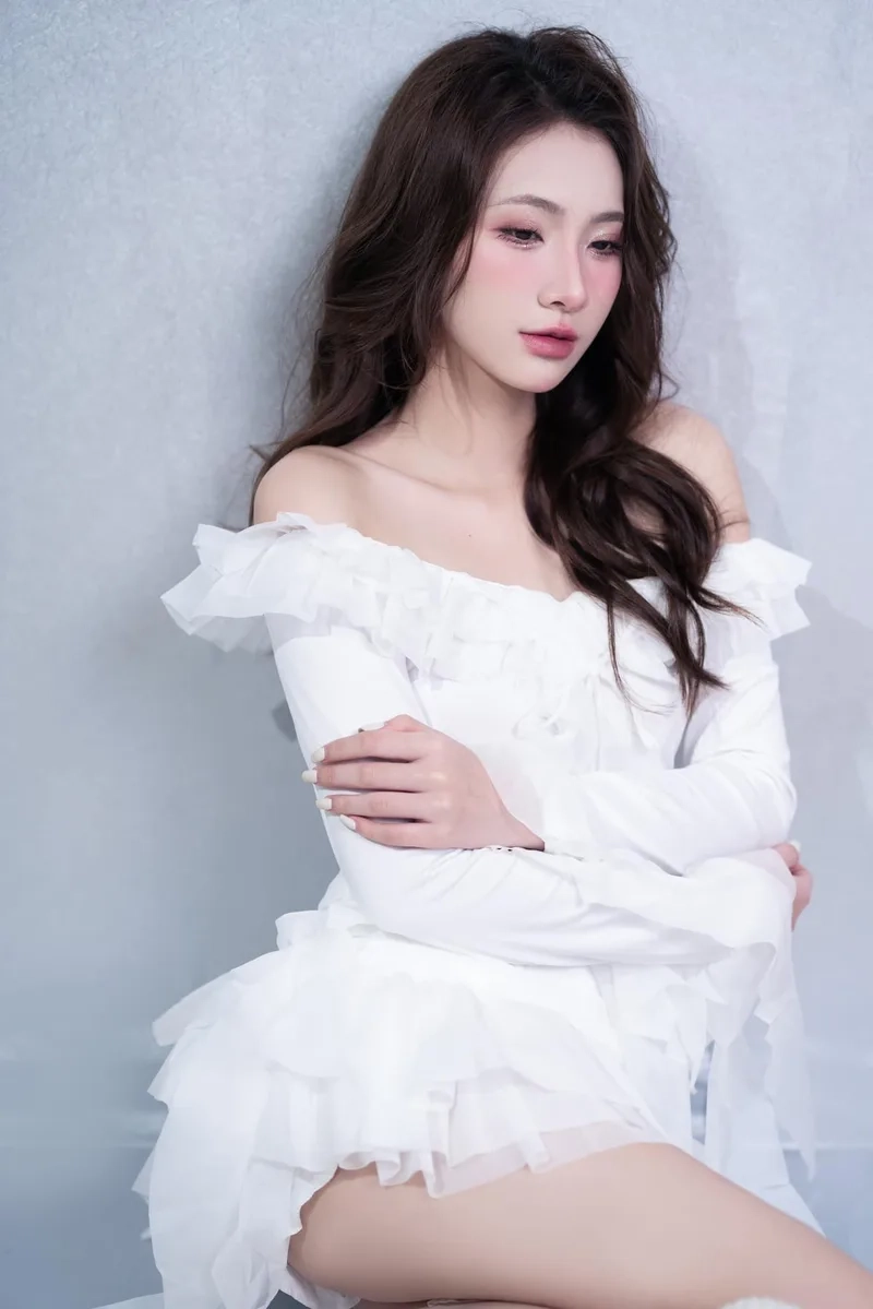 Mê mẩn vẻ dịu dàng của Ảnh cô gái tóc dài cực hút mắt